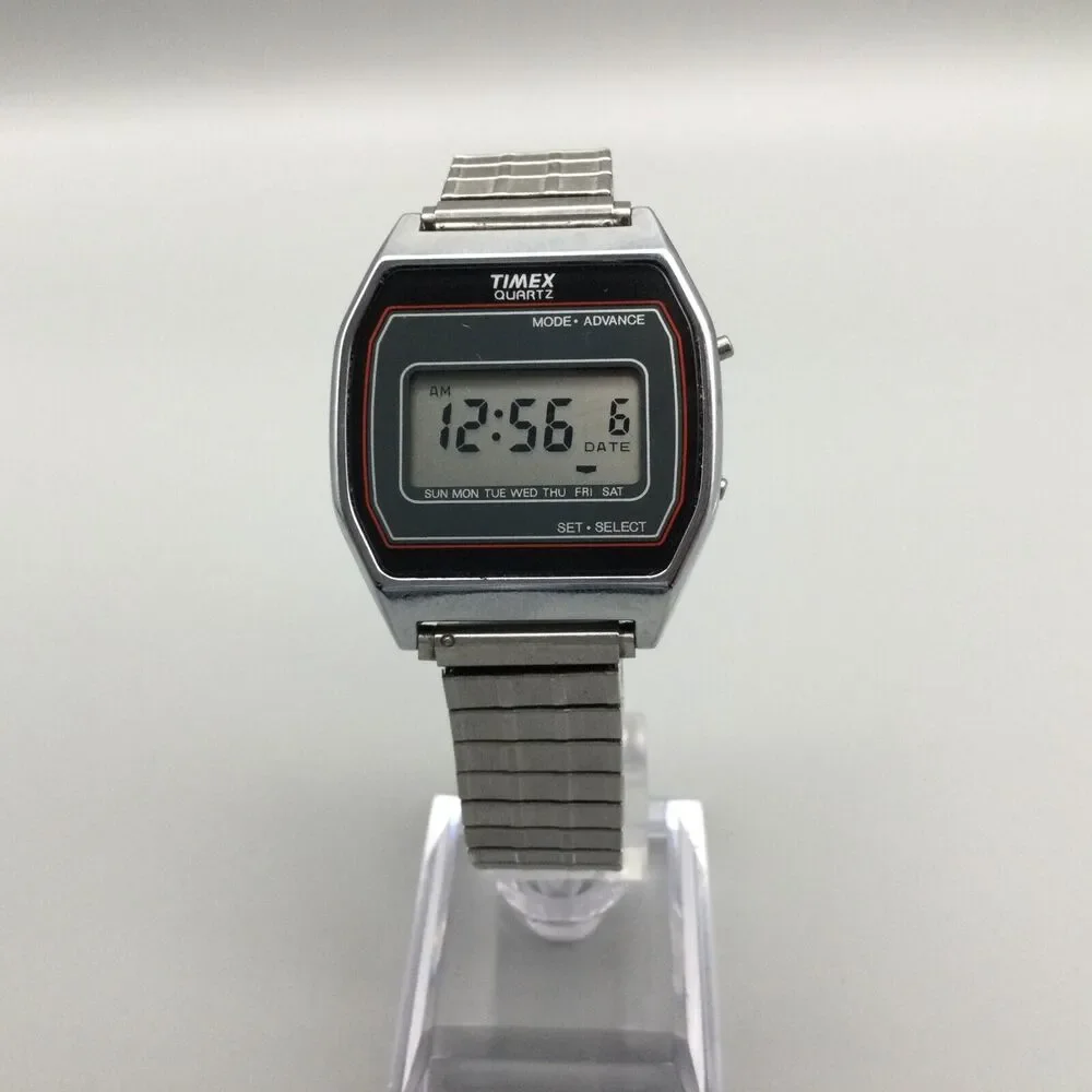 Vtg Timex Digital Watch Men 34mm Silver Tone Day Date Stretch 1989 New Battery - Picture 2 of 12